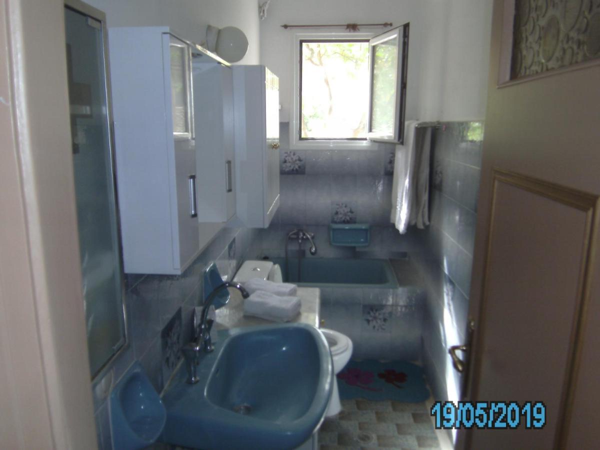 George'S House Apartment Agios Matthaios  Ngoại thất bức ảnh